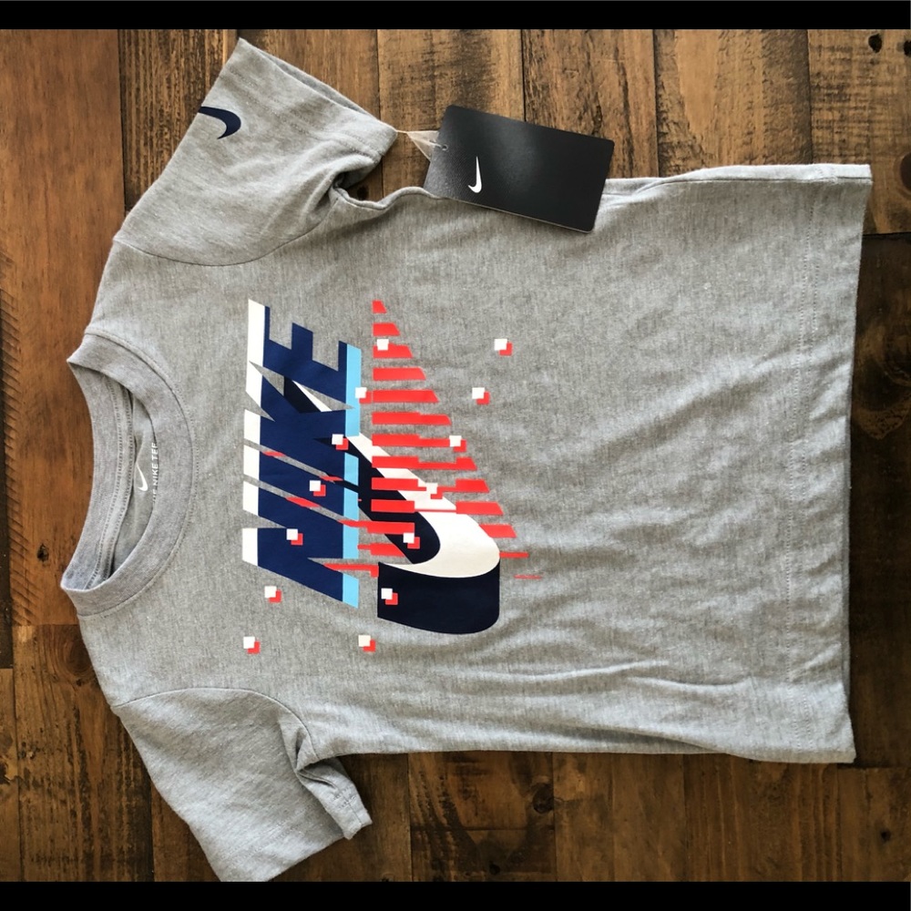 Nike tee